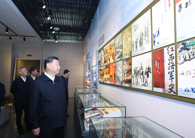 8月19日至22日，中共中央總書記、國家主席、中央軍委主席習近平在甘肅考察。這是20日上午，習近平在張掖市高臺縣參觀中國工農(nóng)紅軍西路軍紀念館。