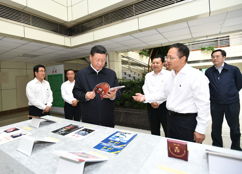 8月19日至22日，中共中央總書記、國家主席、中央軍委主席習近平在甘肅考察。這是21日下午，習近平在讀者出版集團有限公司考察。
